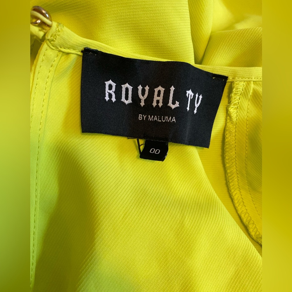 Royalty By Maluma Women's Tie Front Cutout Jumpsuit Yellow Size 00 - Picture 4 of 6